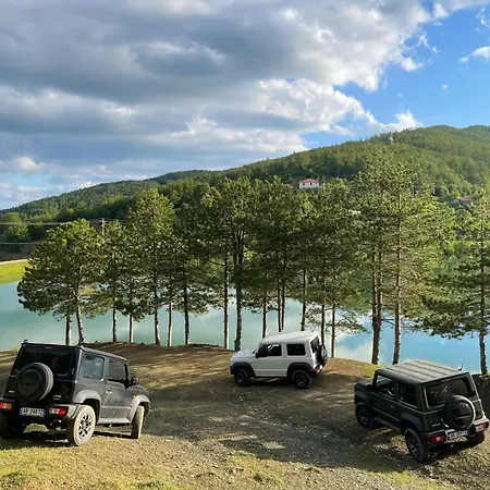 Discovery Compass Luxury tent Tirana